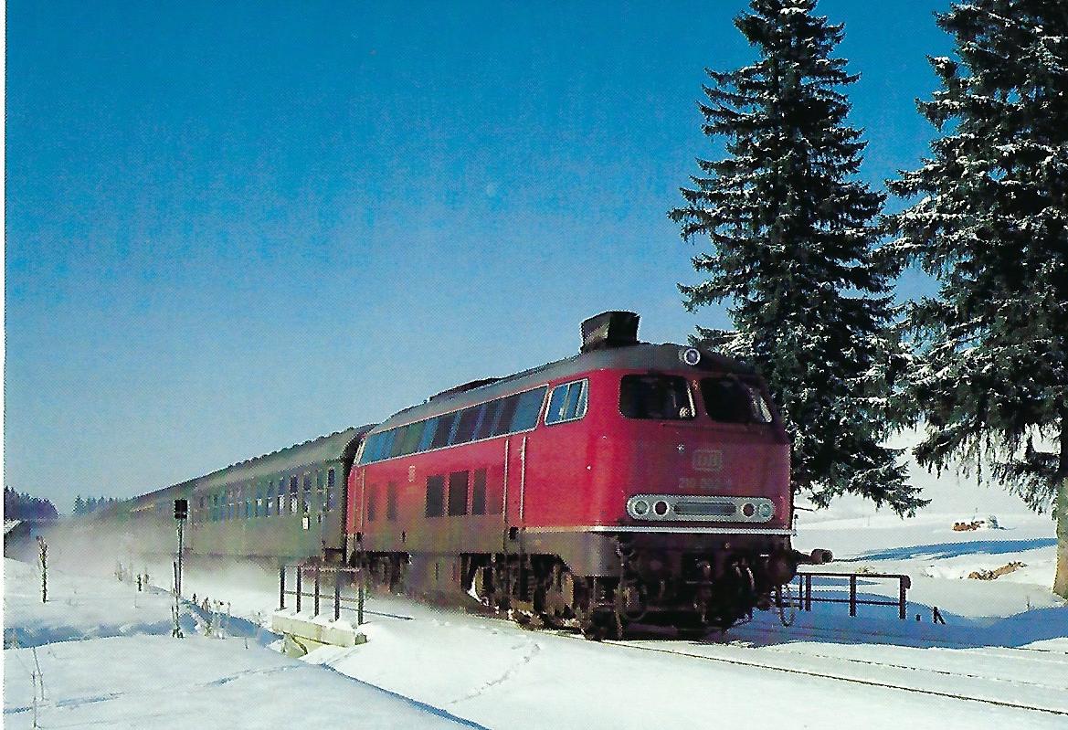 DB, Gasturbinen-Lokomotive 210 002-2 bei Günzach/Allgäubahn. Eisenbahn Bestell-Nr. 1299