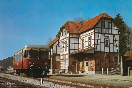 Diesel-Triebwagen T 36 im Bhf. Sulzbach am 24.2.1980. Eisenbahn Bestell-Nr. 10233