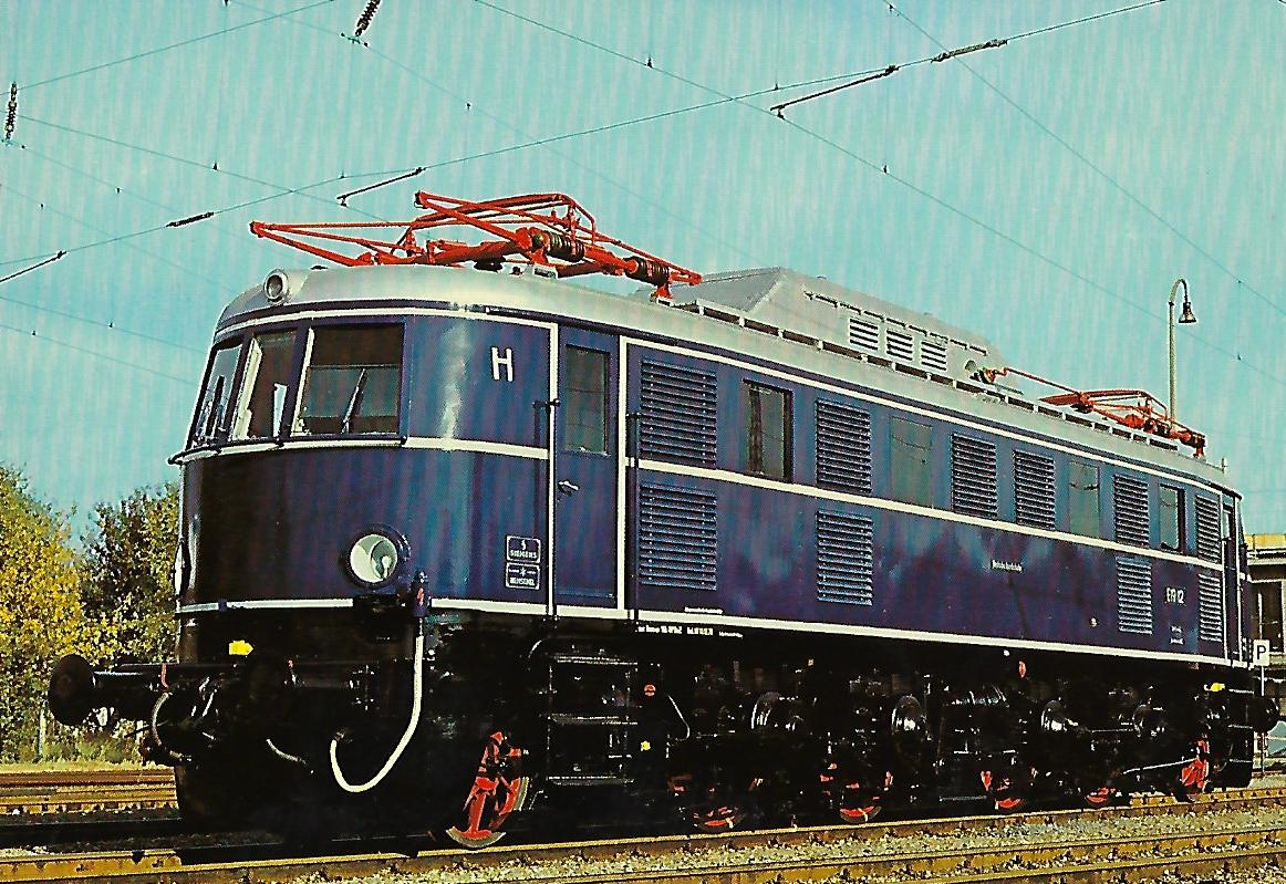 E 19 12 Elektrische Schnellzuglokomotive im Aw München-Freimann. Eisenbahn Bestell-Nr. 10259