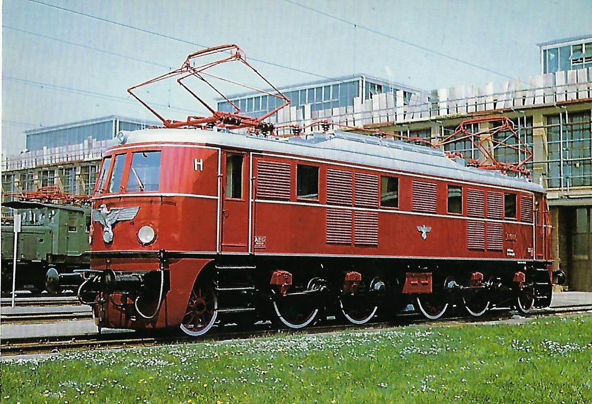 E 19 01 Elektr. Schnellzuglokomotive im Aw München Freimann, 1979. Eisenbahn Bestell-Nr. 10281