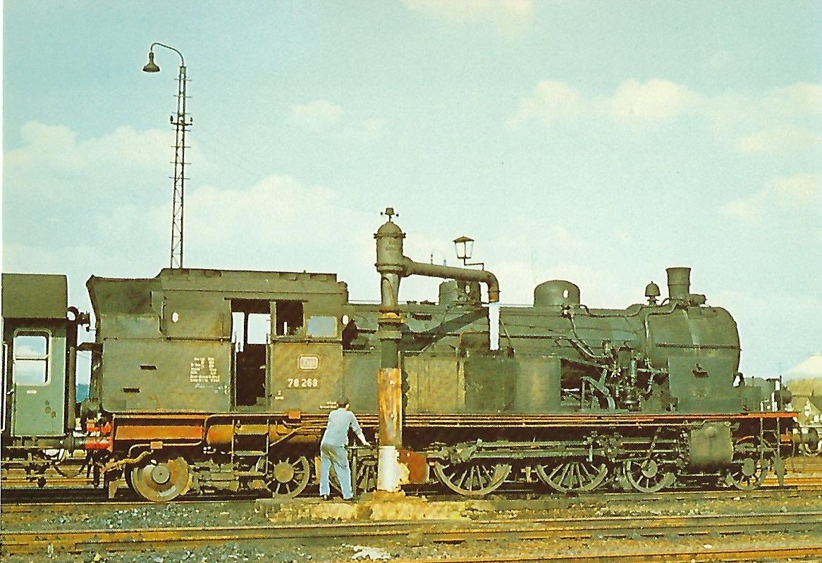 78 268 DB (Pr. T 18) beim Wassernehmen in Wanne-Eickel im Oktober 1963. Eisenbahn Bestell-Nr. 10294