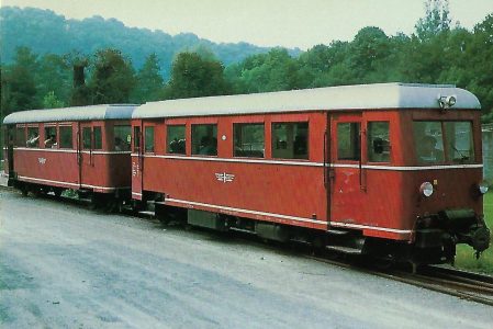 VT 300 Schmalspurtriebwagen im Bhf. Schöntal. Eisenbahn Bestell-Nr. 10326