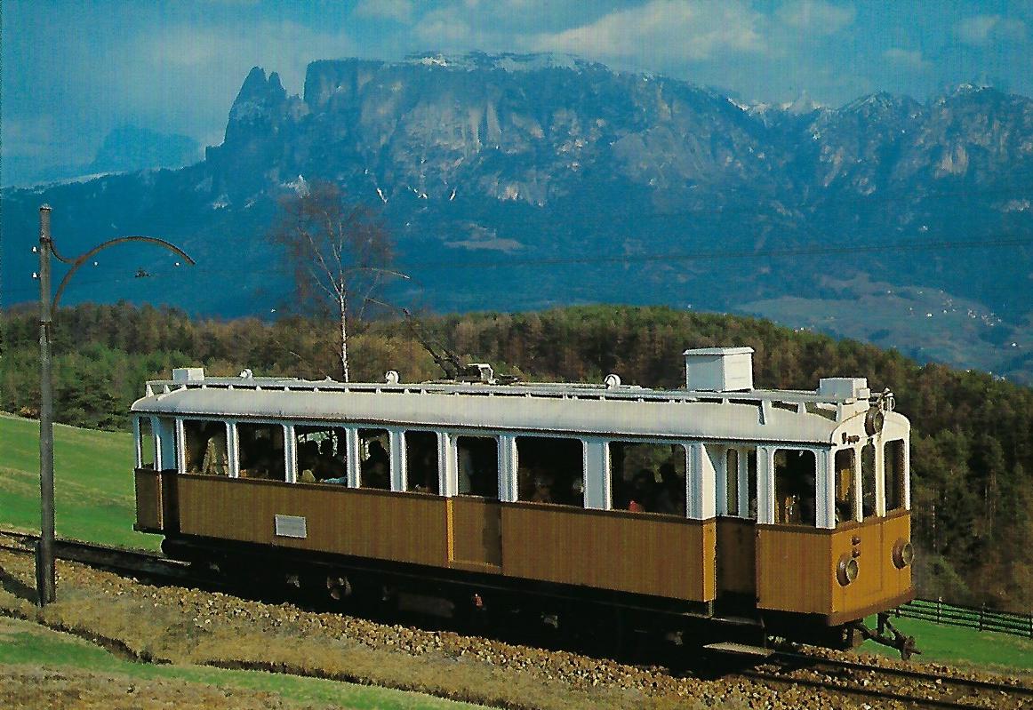 Rittner Bahn eT Nr. 105 „Alioth“-Triebwagen mit Dolomitenpanorama. Eisenbahn Bestell-Nr. 10346