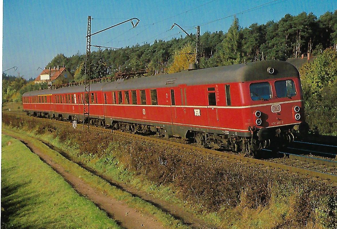 DB, elektr. Triebwagen 432 201-2 bei Schwabach. Eisenbahn Bestell-Nr. 10399