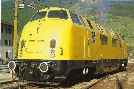 Valditerra S.A., Diesellokomotive (ex DB 220 060) im Bhf. Sterzing/Vipiteno im Oktober 1986. Eisenbahn Bestell-Nr. 10471